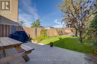 34 ASHBURY AVENUE Toronto (Oakwood Village) Ontario photo 8