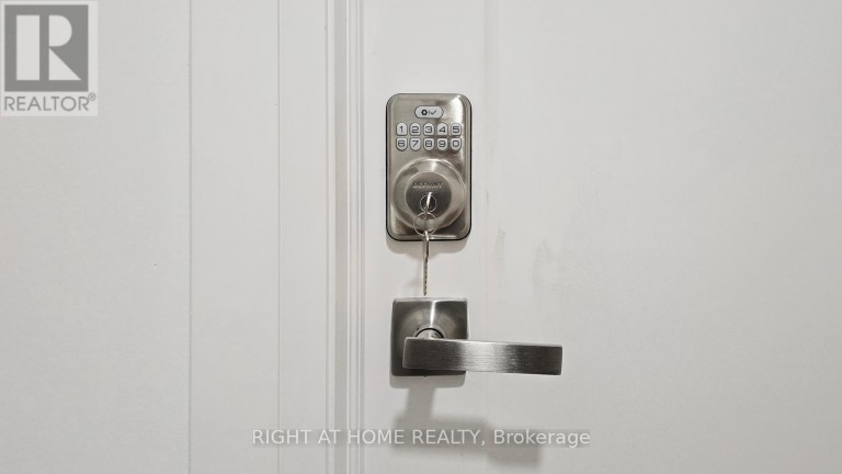 UNIT 3 - 61 GLADY'S ROAD, Toronto (Highland Creek), Ontario, M1C1C7