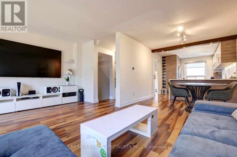 25 - 2445 HOMELANDS DRIVE, Mississauga (Sheridan), Ontario, L5K2C6