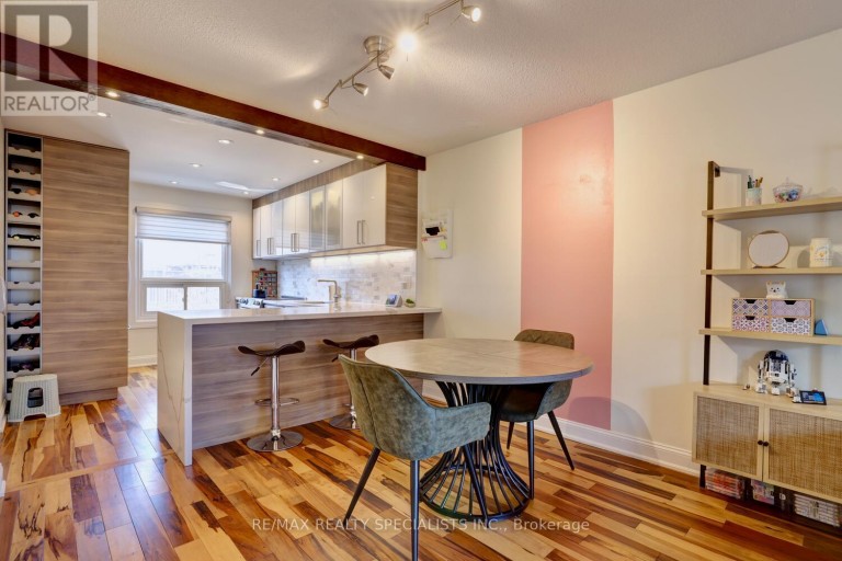 25 - 2445 HOMELANDS DRIVE, Mississauga (Sheridan), Ontario, L5K2C6