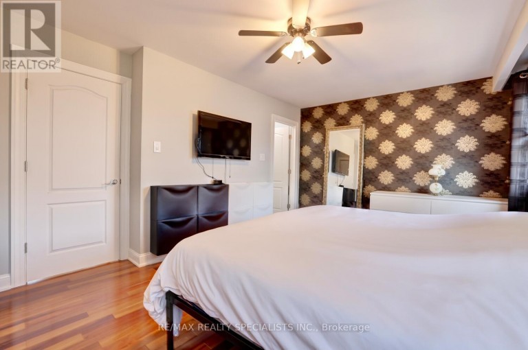 25 - 2445 HOMELANDS DRIVE, Mississauga (Sheridan), Ontario, L5K2C6