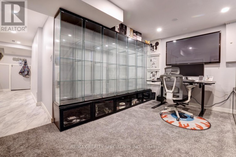 25 - 2445 HOMELANDS DRIVE, Mississauga (Sheridan), Ontario, L5K2C6