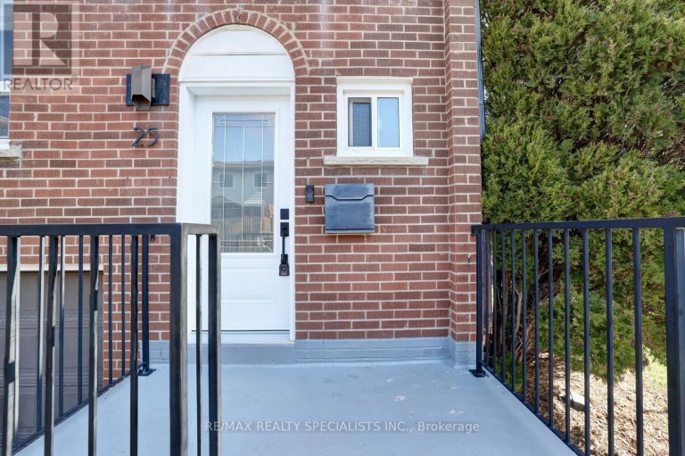 25 - 2445 HOMELANDS DRIVE, Mississauga (Sheridan), Ontario, L5K2C6