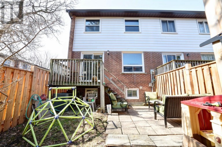 25 - 2445 HOMELANDS DRIVE, Mississauga (Sheridan), Ontario, L5K2C6
