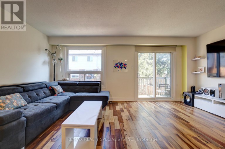 25 - 2445 HOMELANDS DRIVE, Mississauga (Sheridan), Ontario, L5K2C6