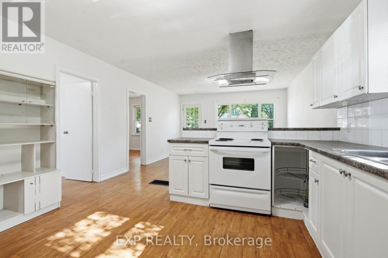 29 ROCKWOOD AVENUE, St. Catharines (Secord Woods), Ontario, L2P1E6