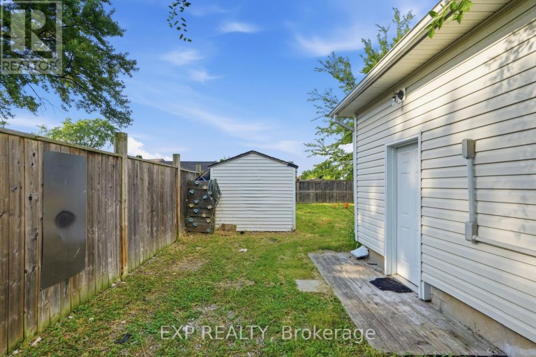 29 ROCKWOOD AVENUE, St. Catharines (Secord Woods), Ontario, L2P1E6