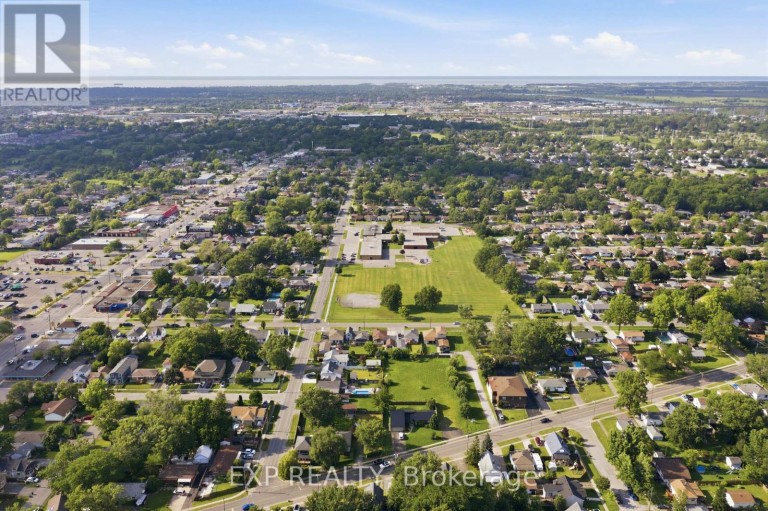 29 ROCKWOOD AVENUE, St. Catharines (Secord Woods), Ontario, L2P1E6