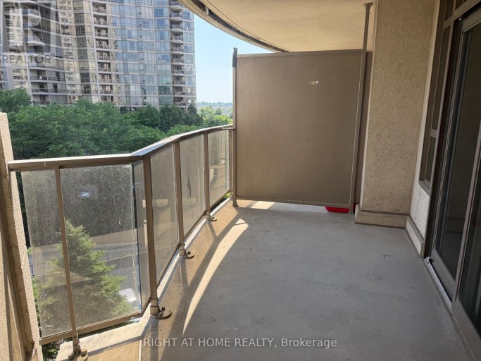 601 - 35 KINGSBRIDGE GARDEN CIRCLE, Mississauga (Hurontario), Ontario, L5R3Z5