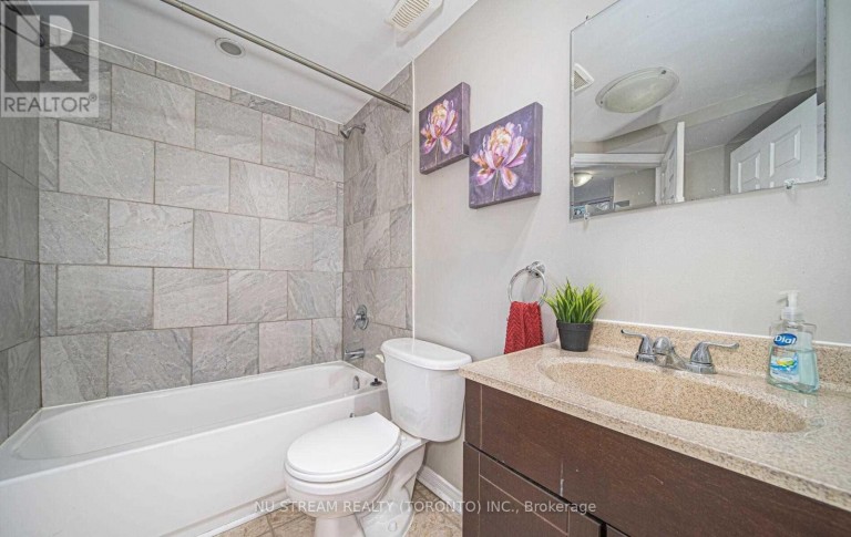 901 LILAC TERRACE, Whitby (Downtown Whitby), Ontario, L1N2A6