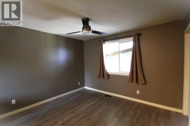 209 Strathaven Bay Strathmore Alberta photo 12