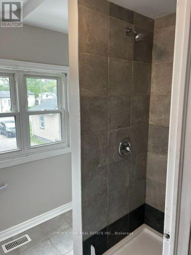 63 DOLPHIN STREET, Port Colborne (Bethel), Ontario, L3K2J4