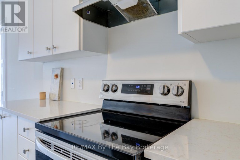 15 UNION BOULEVARD, Wasaga Beach, Ontario, L9Z0M6