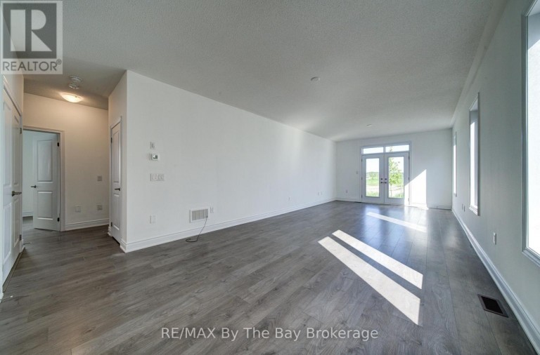 15 UNION BOULEVARD, Wasaga Beach, Ontario, L9Z0M6