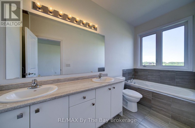 15 UNION BOULEVARD, Wasaga Beach, Ontario, L9Z0M6
