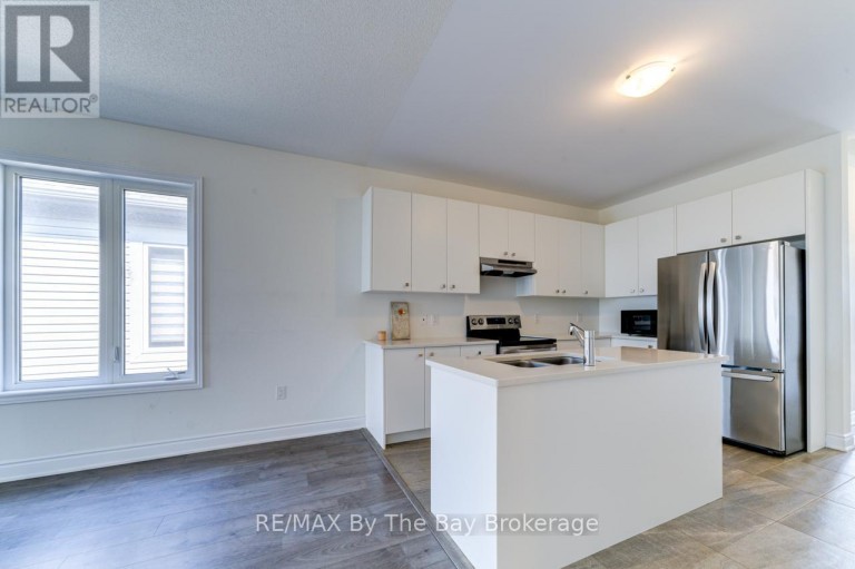 15 UNION BOULEVARD, Wasaga Beach, Ontario, L9Z0M6