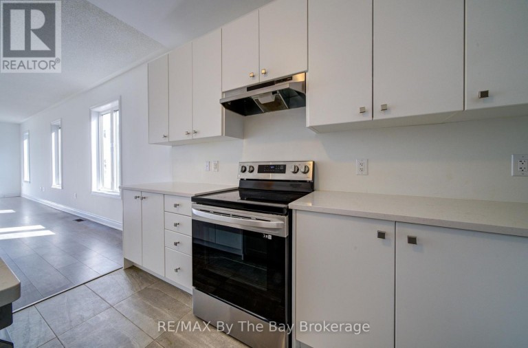 15 UNION BOULEVARD, Wasaga Beach, Ontario, L9Z0M6