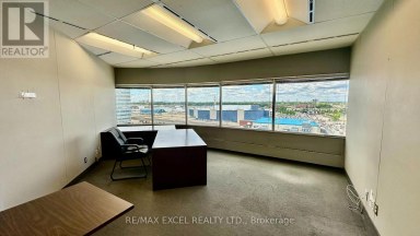 700 #7 - 55 TOWN CENTRE COURT Toronto (Bendale) Ontario photo 4