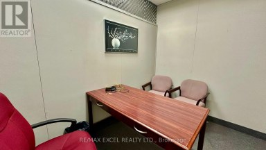 700 #29 - 55 TOWN CENTRE COURT Toronto (Bendale) Ontario photo 5