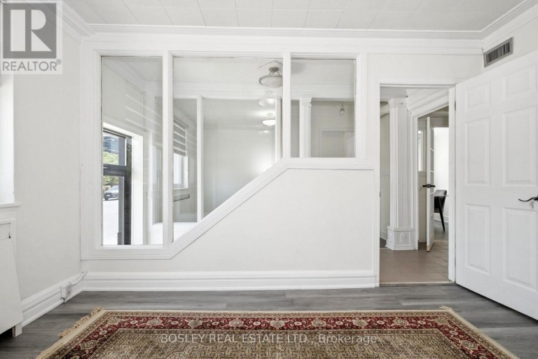88 LAIRD DRIVE, Toronto (Leaside), Ontario, M4G3V1