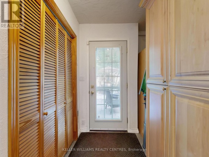 14 COLBORNE STREET, Markham (Thornhill), Ontario, L3T1Z6
