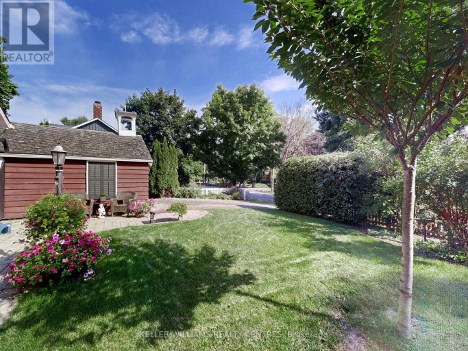 14 COLBORNE STREET, Markham (Thornhill), Ontario, L3T1Z6