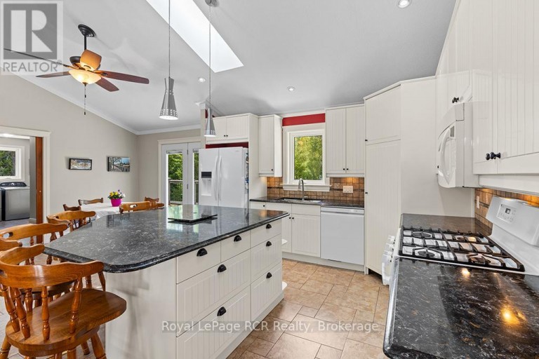 109 PIKE STREET, Northern Bruce Peninsula, Ontario, N0H1W0