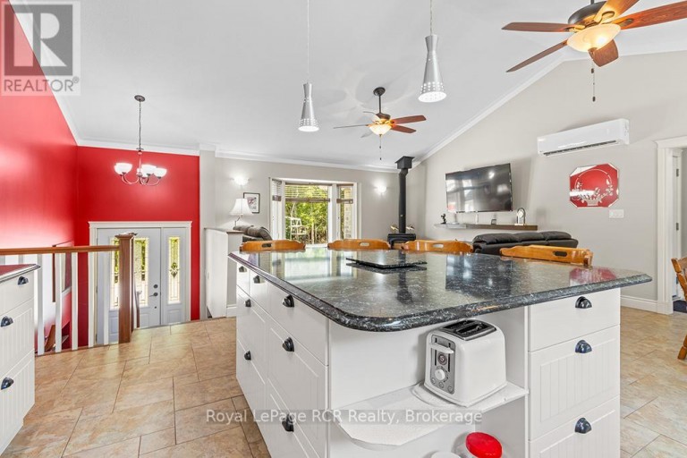 109 PIKE STREET, Northern Bruce Peninsula, Ontario, N0H1W0