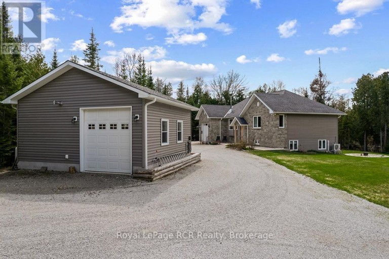 109 PIKE STREET, Northern Bruce Peninsula, Ontario, N0H1W0