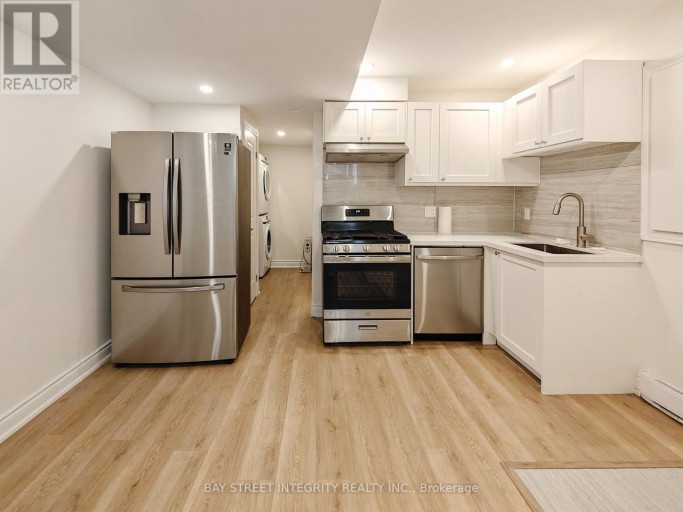 LOWER - 598 CRAWFORD STREET, Toronto (Palmerston-Little Italy), Ontario, M6G3K2