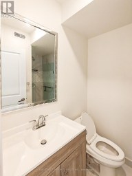 LOWER - 598 CRAWFORD STREET Toronto (Palmerston-Little Italy) Ontario photo 11