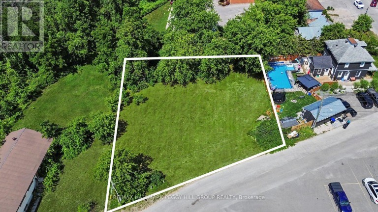18 FRASER STREET, Essa (Angus), Ontario, L0M1B0