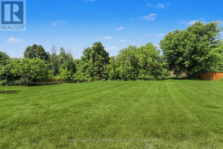 18 FRASER STREET, Essa (Angus), Ontario, L0M1B0