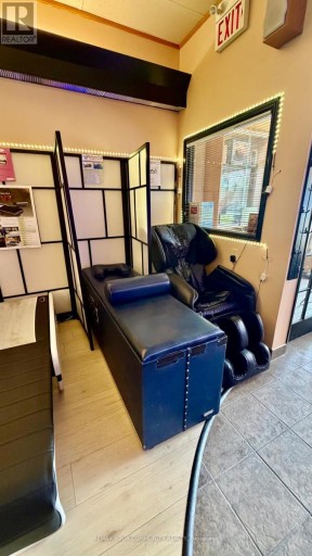 7315 WOODBINE AVENUE, Markham (Milliken Mills West), Ontario, L3R3V7