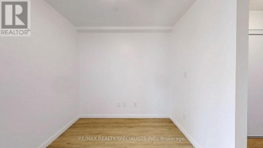 809 - 7 ERIE AVENUE Brantford Ontario photo 17