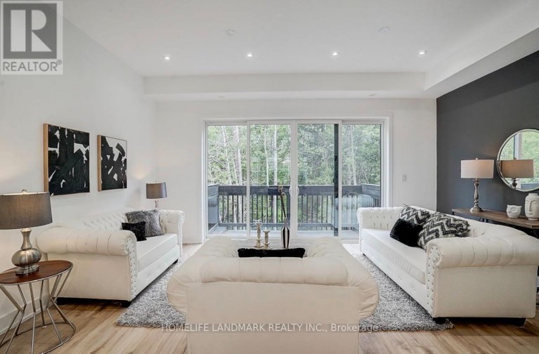 29 CHESTNUT COURT, Aurora, Ontario, L4G4A4