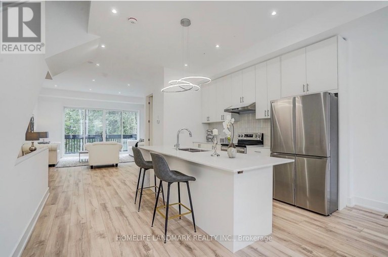 29 CHESTNUT COURT, Aurora, Ontario, L4G4A4