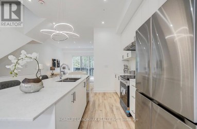 29 CHESTNUT COURT Aurora Ontario photo 22