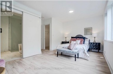 29 CHESTNUT COURT Aurora Ontario photo 28