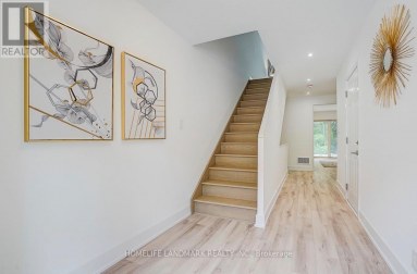 29 CHESTNUT COURT Aurora Ontario photo 3