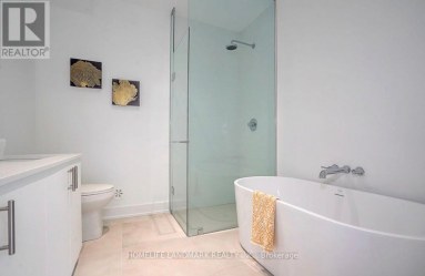 29 CHESTNUT COURT Aurora Ontario photo 33
