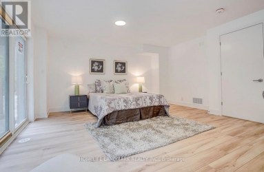 29 CHESTNUT COURT Aurora Ontario photo 5