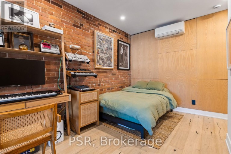 53 PALMERSTON AVENUE, Toronto (Trinity-Bellwoods), Ontario, M6J2J2