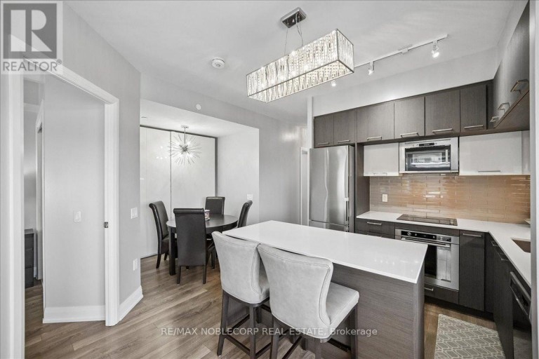 503 - 4800 HIGHWAY 7, Vaughan (East Woodbridge), Ontario, L4L1H8