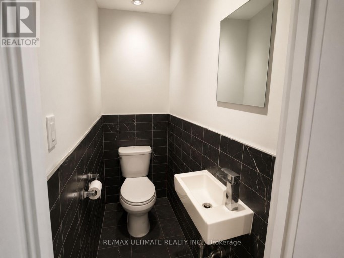 3RD FLOOR - 116 DUNDAS STREET W, Toronto (Bay Street Corridor), Ontario, M5G1C3