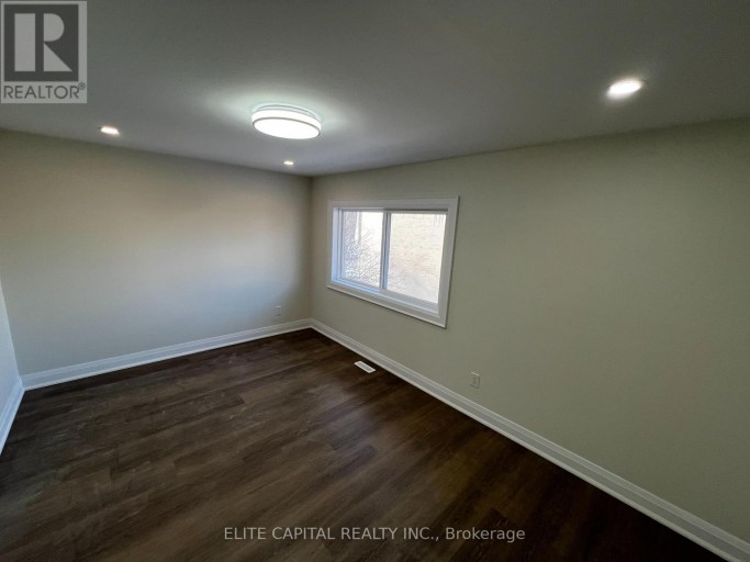 7 URSA STAR WAY, Toronto (Henry Farm), Ontario, M2J1N9
