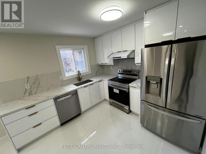 7 URSA STAR WAY, Toronto (Henry Farm), Ontario, M2J1N9