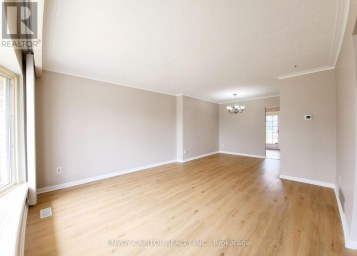14 FAULKNER CRESCENT Toronto (Humbermede) Ontario photo 13