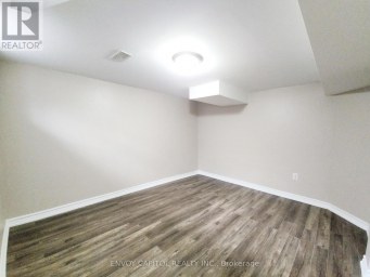 14 FAULKNER CRESCENT Toronto (Humbermede) Ontario photo 24