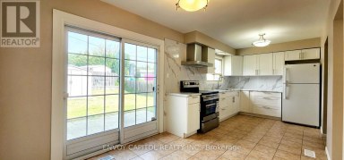 14 FAULKNER CRESCENT Toronto (Humbermede) Ontario photo 9